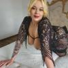 Lara eine Topfrau und Partygirl. Bild