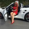 Vollbusige, bildschöne Domina & Fetischdiva Bild
