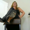leck meine Stiefel sauber, du Versager Angebote Fetisch & BDSM