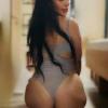Anastasia 29, eine geile Granate im Bett. Bild